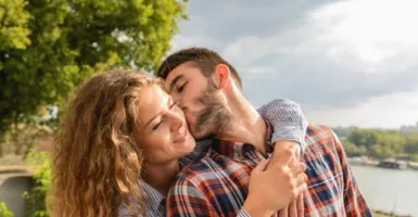 Penelitian: Pasangan Makin Bahagia, Wajahnya Kian Mirip