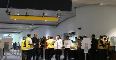 Presiden Jokowi Cek Pintu Kedatangan Luar Negeri Bandara Soetta