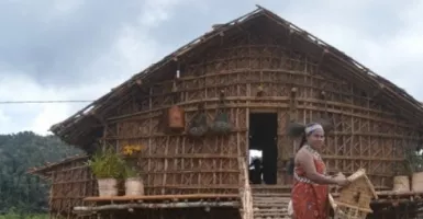 Sarat Makna! Mengenal Rumah Kaki Seribu Milik Suku Arfak Papua