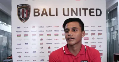 Kisah Unik Karier Kiper Bali United Rakasurya Handika