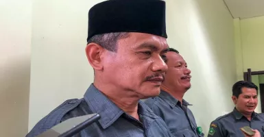 Penghulu di Yogyakarta Pakai APD saat Ijab Kabul Pangantin