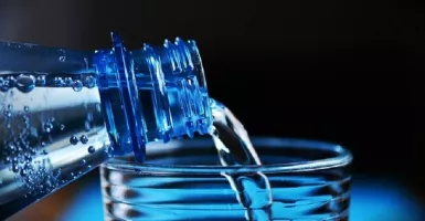 3 Manfaat Minum Air Putih 8 Gelas Sehari untuk Otak