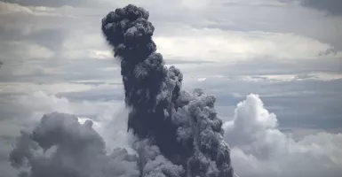 Suara Dentuman Bukan dari Gunung Anak Krakatau