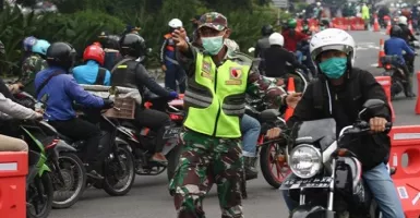 Minim Sosialisasi, PSBB Surabaya Banyak Pelanggaran