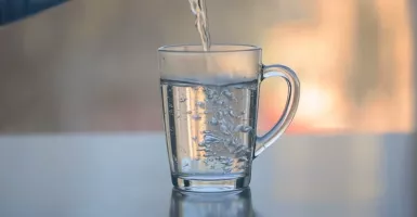 Simak! Anjuran Minum Air Putih yang Tepat Saat Puasa