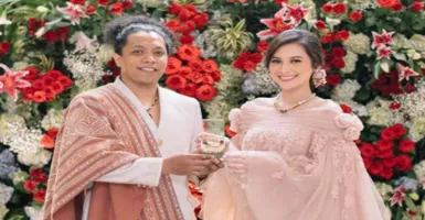 Resmi Menikah, Nih Pujian Indah Permatasari Buat Arie Kriting