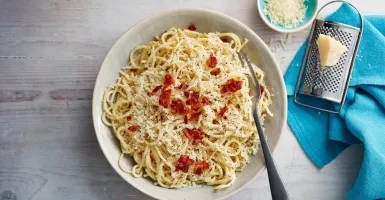 Kangen Makan di Mall? Coba deh Bikin Spaghetti Carbonara di Rumah