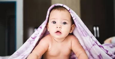 5 Ide Kado Bermanfaat untuk Bayi Laki-laki dan Perempuan