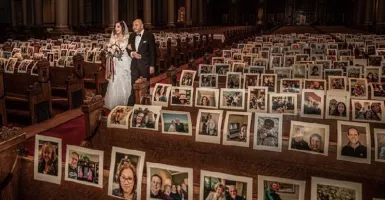 Menikah saat Pandemi: Biar Ramai, Tetamunya Deretan Foto Kerabat