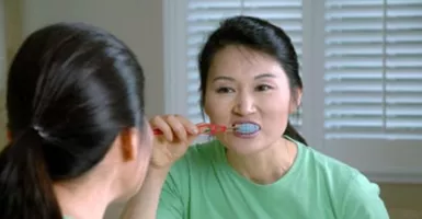 Menyikat Gigi Bikin Puasa Batal, Mitos atau Fakta?