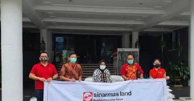 Lawan Corona, Sinar Mas Land Serahkan 1000 APD ke Pemkot Surabaya