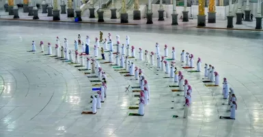 Masjidilharam dan Masjidilaqsa Mulai Dibuka untuk Salat Berjemaah