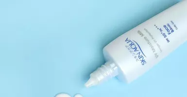 Lindungi Wajah Sepanjang Hari Dengan Skin Aqua UV Moisture Milk