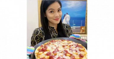 Wow, Titi Kamal Ungkap Rahasia Resep Piza Andalannya