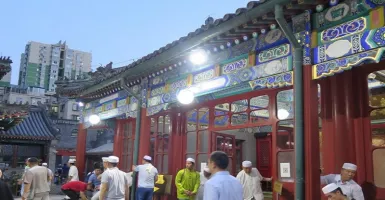 New Normal Beijing, Salat 5 Waktu di Masjid Harus Isi Fomulir