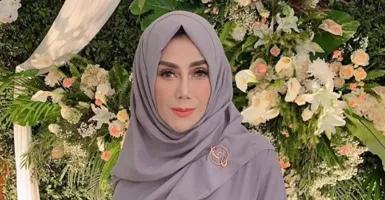Wanita Cantik Nggak Suka Sule Dekat sama Mama Raffi Ahmad