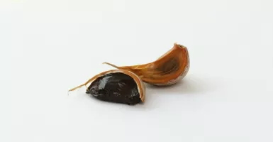 Ajaib! Black Garlic Punya Segudang Manfaat Bagi Tubuh