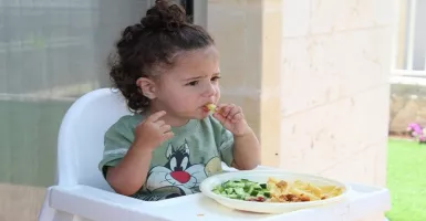 Yuk Bunda, Ajari Anak Makan Sayuran Sejak Menyusui