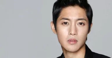 Aksi Si Ganteng Kim Hyun Joong Heroik Banget, Top!