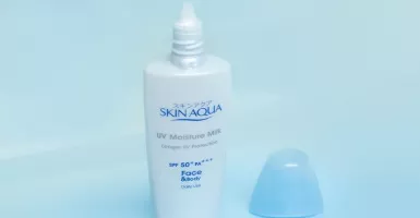 Skin Aqua Sunscreen UV Moisture Milk SPF 50 Cegah Penuaan Dini