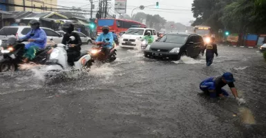 Banjir Jakarta Surut 6 Jam, Tidak Mungkin!