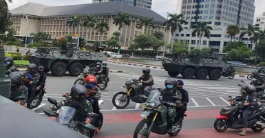 Jangan Sampai Pencopotan Baliho Rizieq Citra TNI Jadi Buruk 