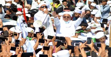 Habib Rizieq Jatuh Sakit Terpapar Virus Corona