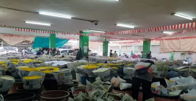 Sepi Pembeli, Penjual Bunga Pasar Rawa Belong Menjerit 