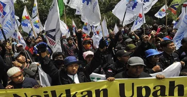 Kabar Gembira, UMP DKI Jakarta 2021 Naik Jadi Rp 4,4 Juta