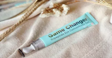 Somethinc Game Changer Tripeptide Eye Atasi Mata Panda