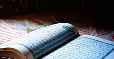 7 Cara Membimbing Anak Menghafal Al-Qur'an di Rumah