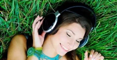 Selain Bikin Adem, Terapi Musik Bisa Menyembuhkan Patah Hati