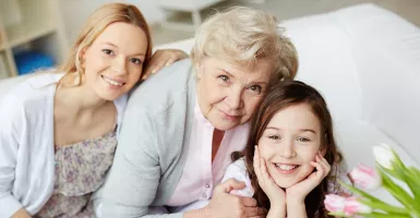 4 Tips Ampuh Menaklukkan Hati Mertua