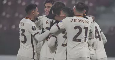 CFR Cluj vs Roma 0-2: Serigala Lolos Meyakinkan