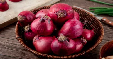 Punya Bawang Merah? 3 Cara Menyimpannya agar Tak Cepat Busuk