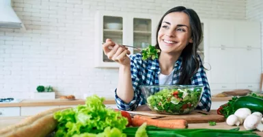 5 Cara Membuat Olahan Sayur Bayam jadi Makanan Sehat dan Lezat