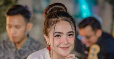 Elsa Amalia Rilis Ganteng-Ganteng Gombal Amoh di JPNN Musik, Asoi
