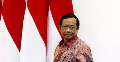Jokowi Makin Puyeng Gara-Gara Mahfud MD