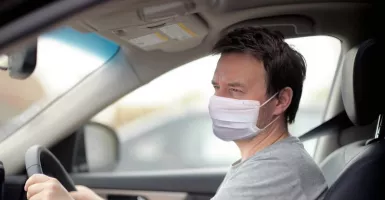 Bolehkah Lepas Masker di Dalam Mobil Pribadi? Ini Kata Dokter