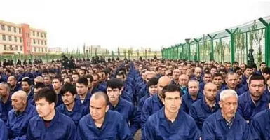 China Diam-diam Bangun Kamp Penahanan untuk Muslim Uighur