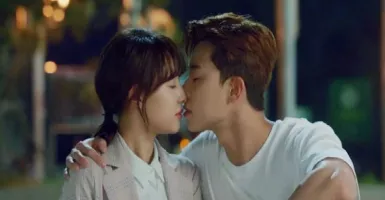 8 Arti Ciuman dalam Drama Korea