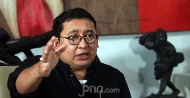 Keras! Fadli Zon Kritik KPK soal Kesediaan Lepas Jilbab