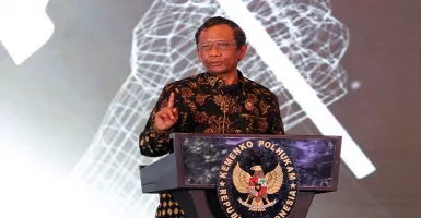  Presiden Jokowi Perlu Menteri Selevel Mahfud MD