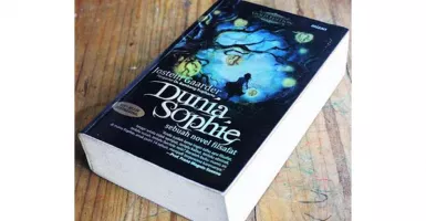 Novel Dunia Sophie, Berpetualang Sambil Belajar Filsafat