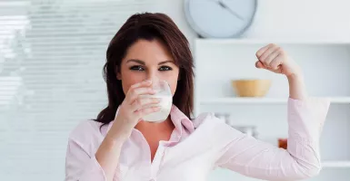 Rutin Minum Susu Dingin di Pagi Hari Khasiatnya Luar Biasa