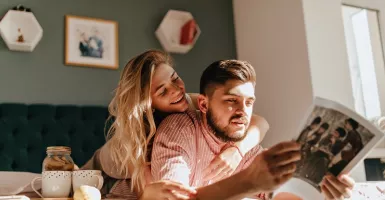 5 Alasan Kenapa Istri Tidak Suka Suami Keluar malam