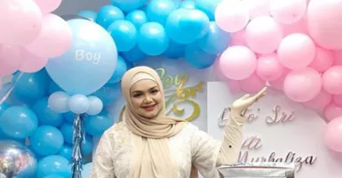 Cantiknya Siti Nurhaliza Hamil Anak Kedua, Nih Deretan Potretnya