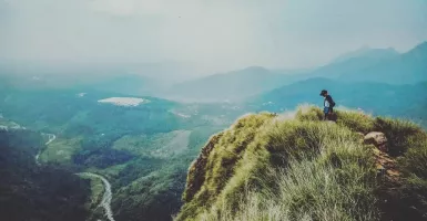 4 Gunung di Bogor Cocok untuk Pendaki Pemula