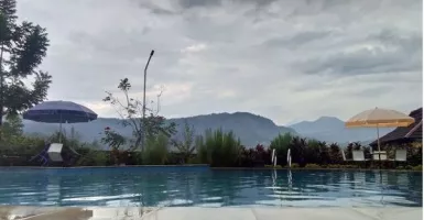 Kolam Renang Unik di Bogor dengan View Pegunungan