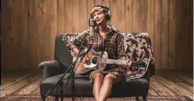 Album Baru Taylor Swift Disebut Saudara Folklore